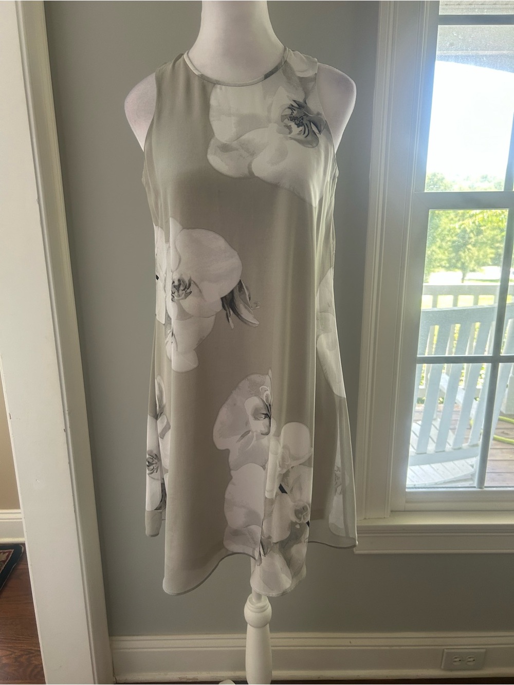 Calvin Klein Grey and White Floral Print Dress
